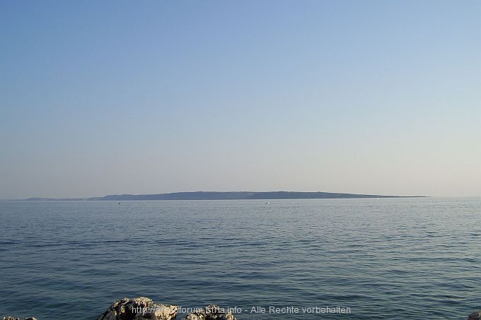 OTOK RAB > Halbinsel FRKANJ > Blick auf Pag