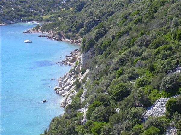 BUCHT VARDASKOLJ > Bucht auf dem Weg von Supetarska Draga nach Lopar