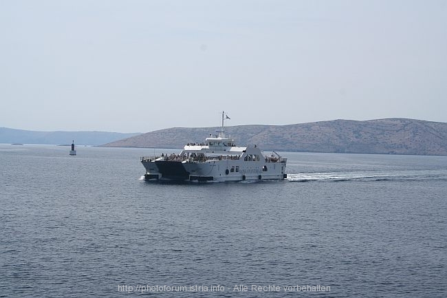 RAPSKA PLOVIDBA > Fähre Sveti Marin bei der Überfahrt