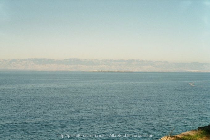 Otok PAG und Otok ORUDA, im Hintergrund Velebit > Blick von Losinj