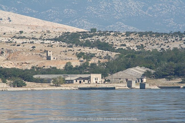 GOLI OTOK > GOLI OTOK > Ex-Gefängnisinsel > Gefängnisgebäude