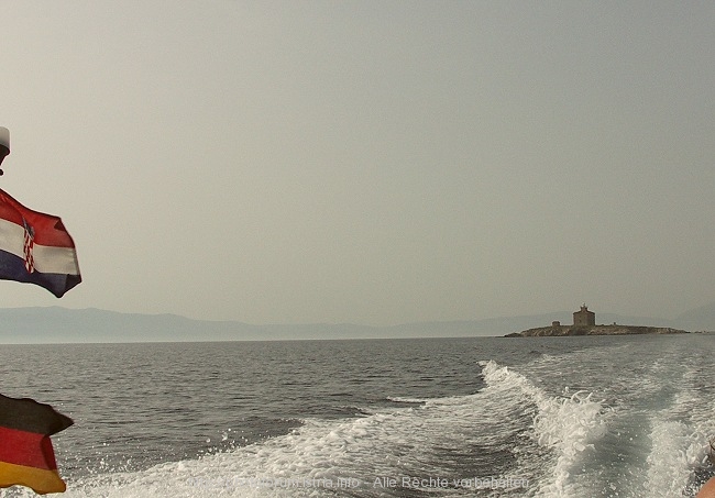 OTOK ZAGLAV > Insel mit Leuchtturm