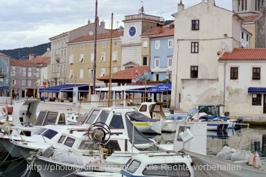 Otok CRES > Cres > Hafen