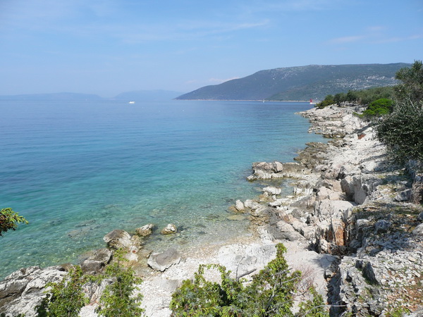 CRES>Bucht bei grünem Leuchtturm