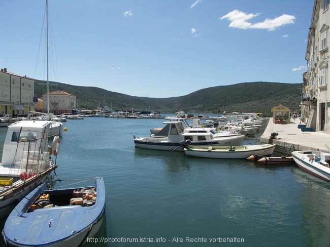 Otok CRES > Cres > Hafen