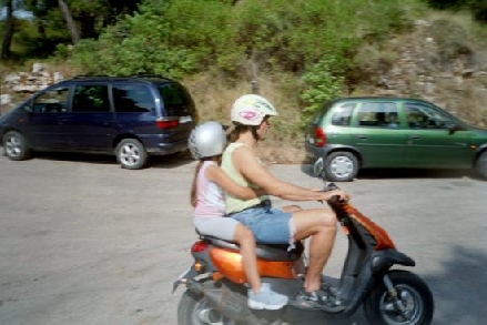 Otok LOSINJ > Mali Losinj > Scooterfahrt mit kind