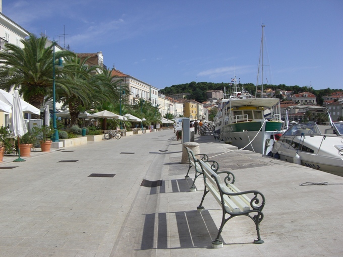 Mali Losinj > Hafenpromenade