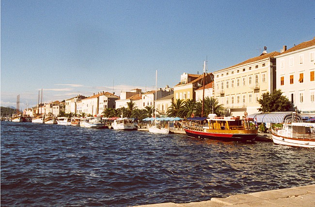 Otok LOSINJ > Mali Losinj > Hafen > Promenade