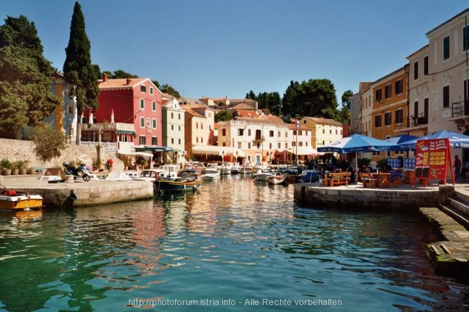 Veli Losinj > Hafen