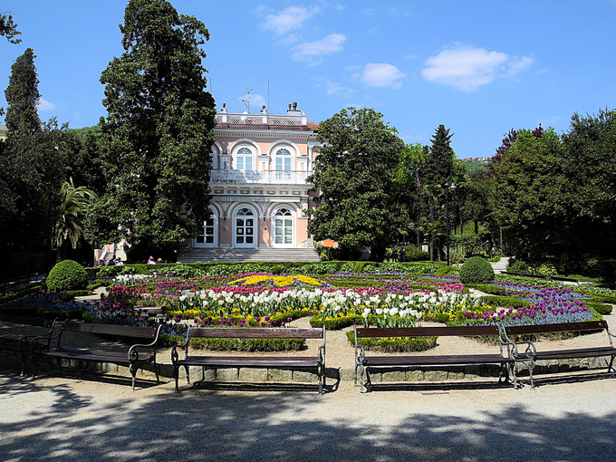 OPATIJA>Spazierweg am Ufer>Villa Angiolina