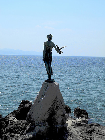 OPATIJA>Wahrzeichen>Mädchen mit Möwe