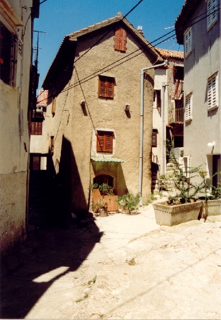 VRBNIK > Gasse