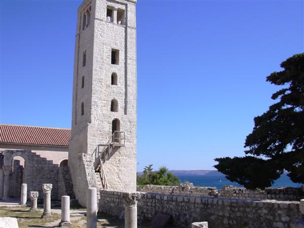 RAB > Kirche und Kloster Ivana Evandelista > Glockenturm