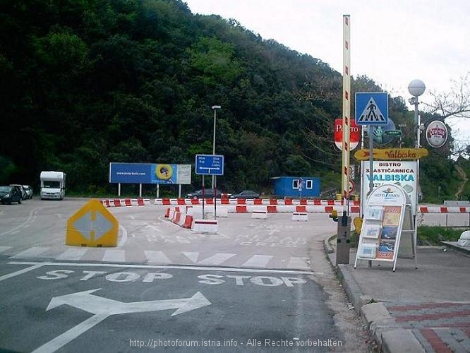 FÄHRE VALBISKA-LOPAR>Abzweigung Insel Rab - Inseln Cres und Losinj