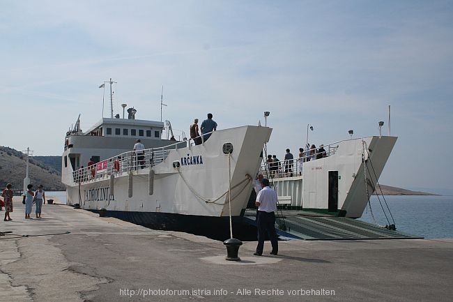 LOPAR > Bucht Lopar > Fähranleger > Fähre Krcanka