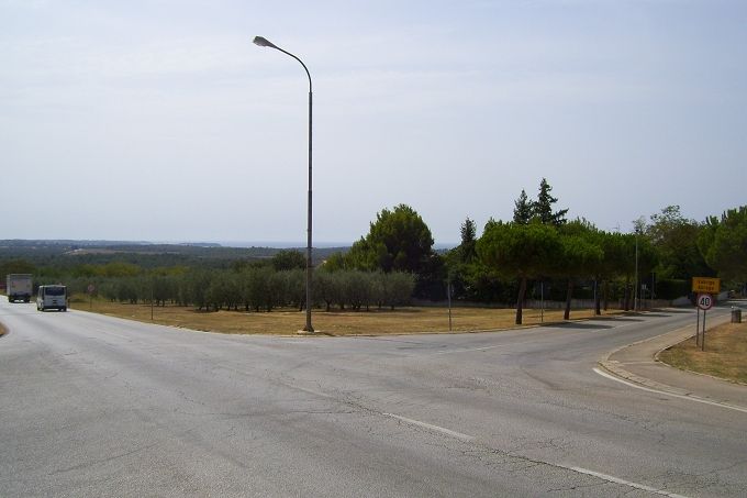 Tar-Vabriga > Kreuzung an der Hauptstraße