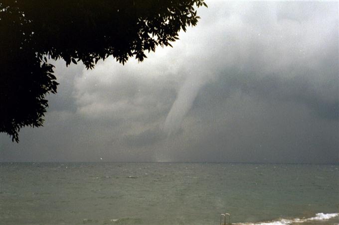 Istrien:Porec>Windhose vor Ulika