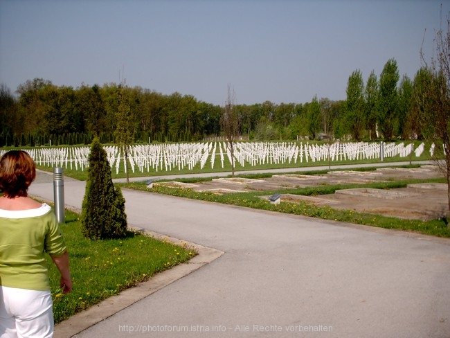 VUKOVAR > Friedhof