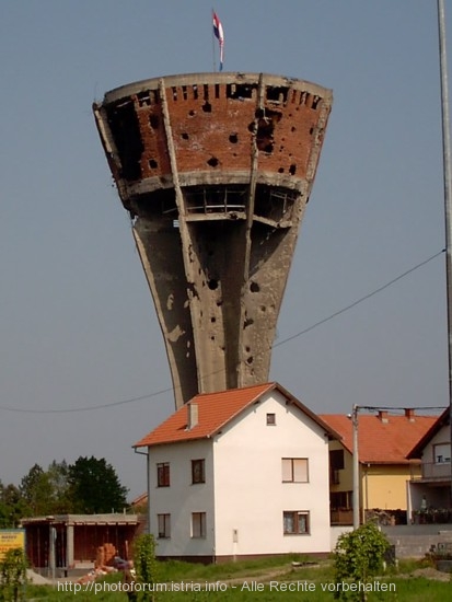 VUKOVAR > Wasserturm