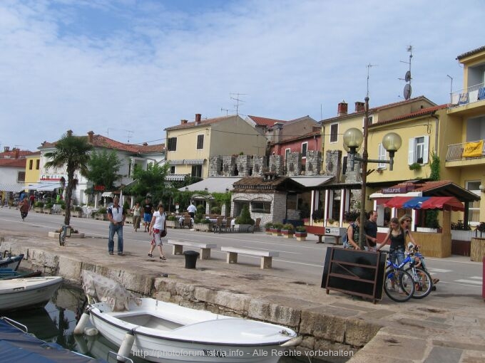 NOVIGRAD> Restaurant Mandrac 001