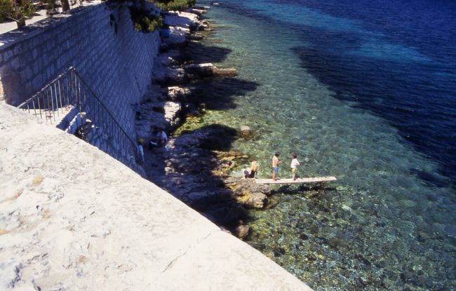 Otok KORCULA > Steg vor der Altstadt