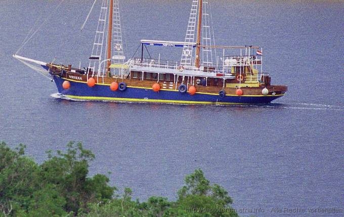 Schönes buntes Segelschiff