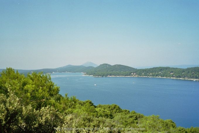 Insel Losinj > Blick auf Hafenbucht vom Monte Baston/Vela Straza