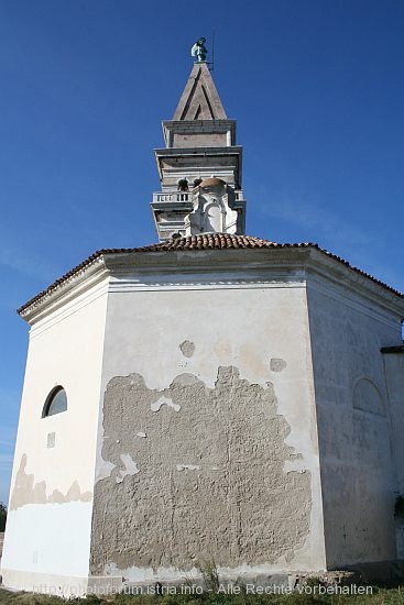 PIRAN > Cerkev Sv Jurija > Krstelnica - Baptisterium St Georg