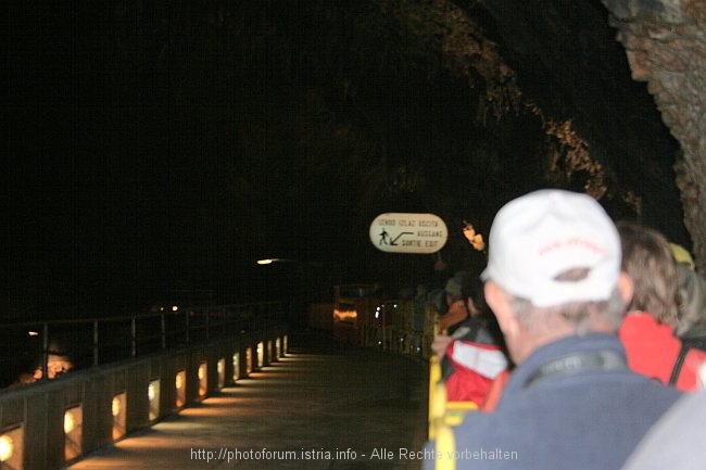 POSTOJNA > Adelsberger Grotten - Postojnska jama > Bahnhof Höhlenausgang