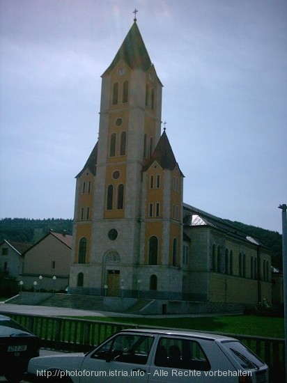 USKOPLJE > Kirche Sveta Maria