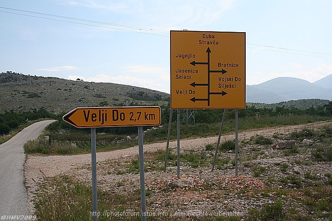 KONAVLE > Straße von Uskoplje nach Duba Konavoska > Abzweig Velji Do