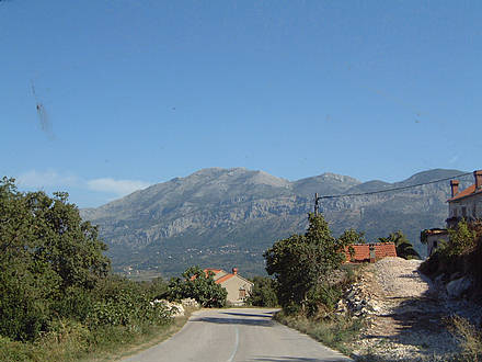KONAVLE > Straße zwischen Popovici und Cilipi