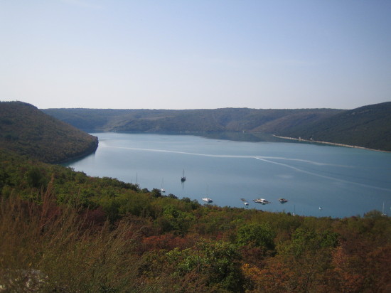 BUCHT im Rasa Kanal > Hafen Tunarica