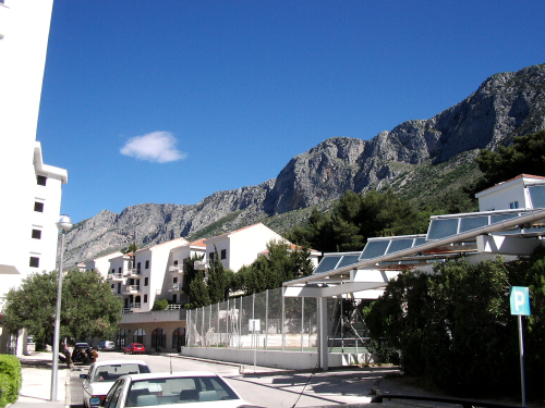 GRADAC > Hotel Labineca > Tennisplatz