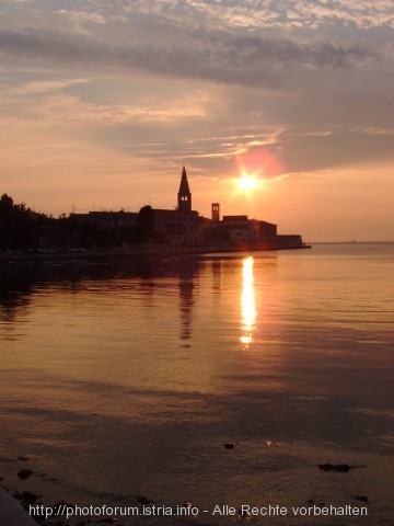 Schöner Sonnenuntergang Porec