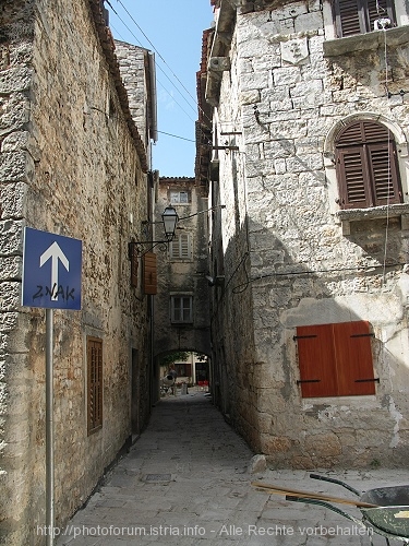 VODNJAN > Schmale Gasse