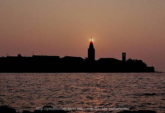 Porec > herbstlicher Sonnenuntergang