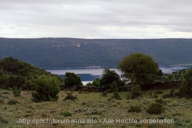 Otok CRES > Vransko Jezero > Rund um den Vransko Jezero