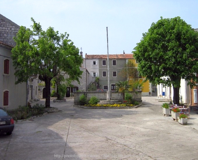 Otok CRES > Osor > Impressionen