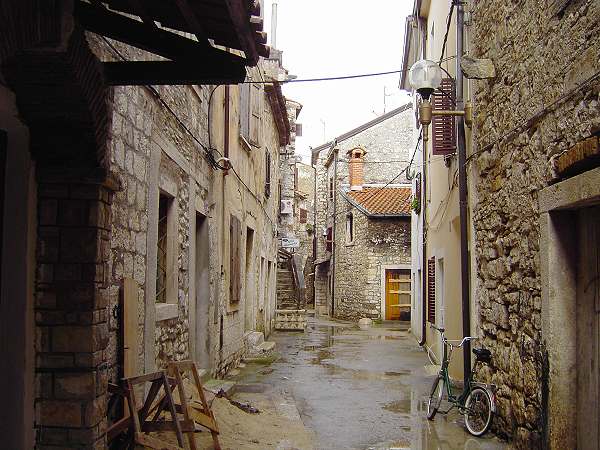 UMAG > Gasse