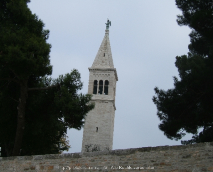 NOVIGRAD > Basilika Pelagius > Kirchturm