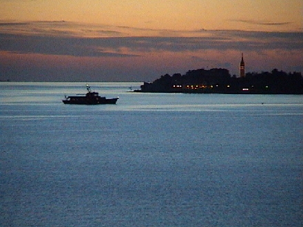 NOVIGRAD > Panoramablick von Lanterna aus gesehen - Abendstimmung