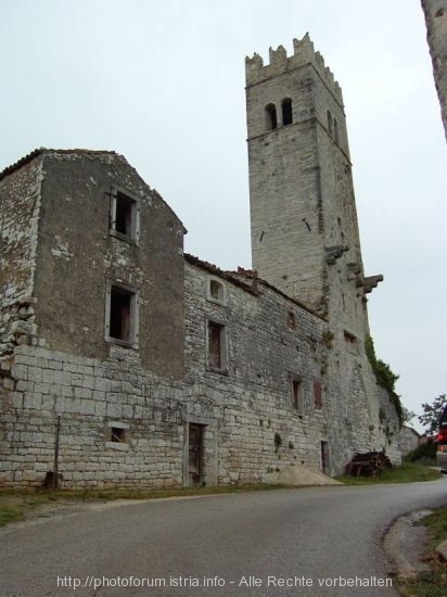 SVETI LOVREC PAZENATICKI > Kirchturm