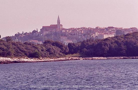 Vrsar < Blick vom Meer aus