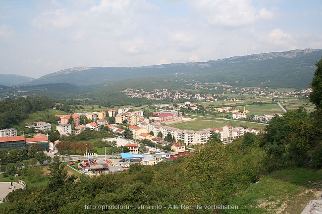 BUZET > Panoramablick In Richtung Slowenien