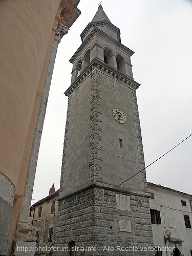 BUZET > Pfarrkirche der seeligen Jungfrau Maria > Glockenturm