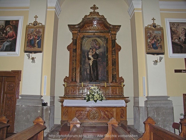 BUZET > Pfarrkirche der seeligen Jungfrau Maria