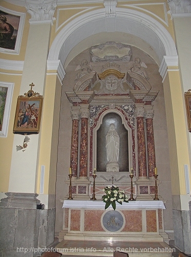 BUZET > Pfarrkirche der seeligen Jungfrau Maria