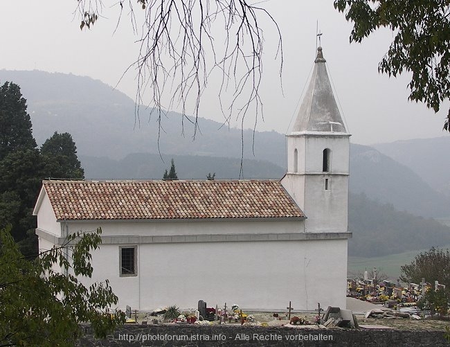 BUZET > Friedhofskapelle St Veit