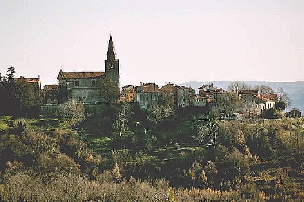 GROZNJAN > Panorama